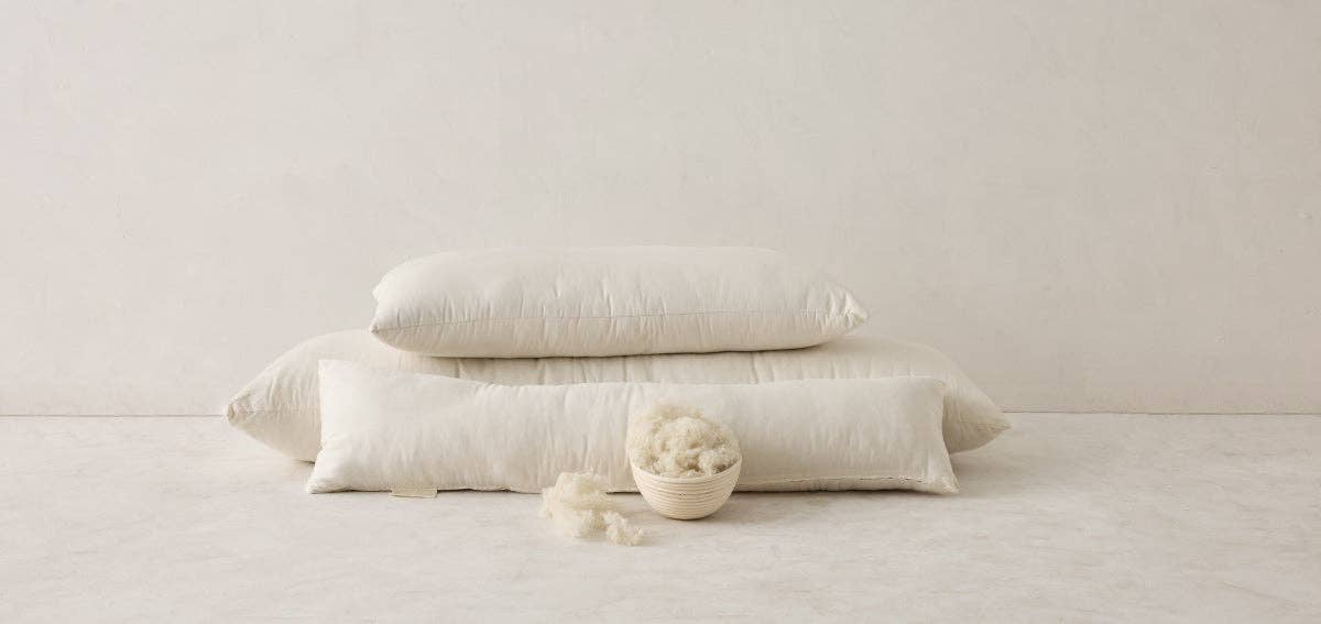 Organic Wooly Pillow: Medium / Standard