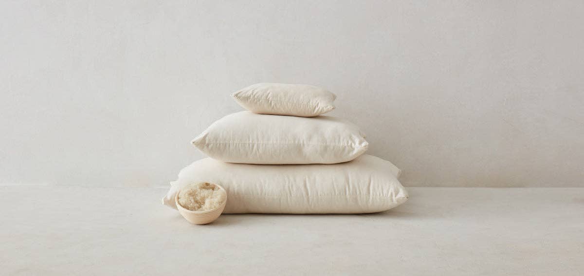 Organic Wooly Pillow: Medium / Standard