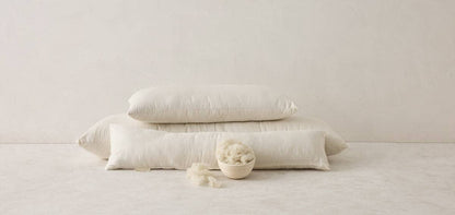 Organic Wooly Pillow: Medium / Standard